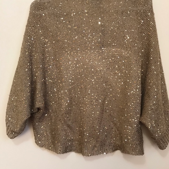 Oh my Julian size L brand new top with sequins - Picture 5 of 5